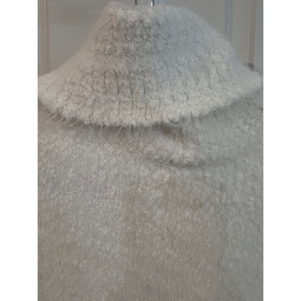 NWT OFFLINE by Aerie Womens Fuzzy Eyelash Turtleneck Sweater Cream Cozy Small - Picture 4 of 9
